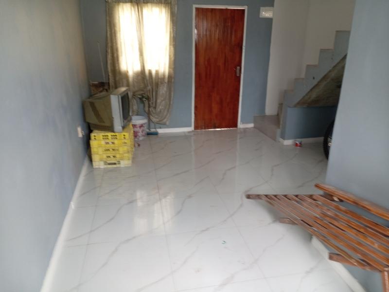 2 Bedroom Property for Sale in Pelikan Park Western Cape